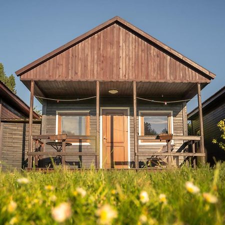 Pod Cyprysami - Surf & Family Resort ياستارنيا المظهر الخارجي الصورة
