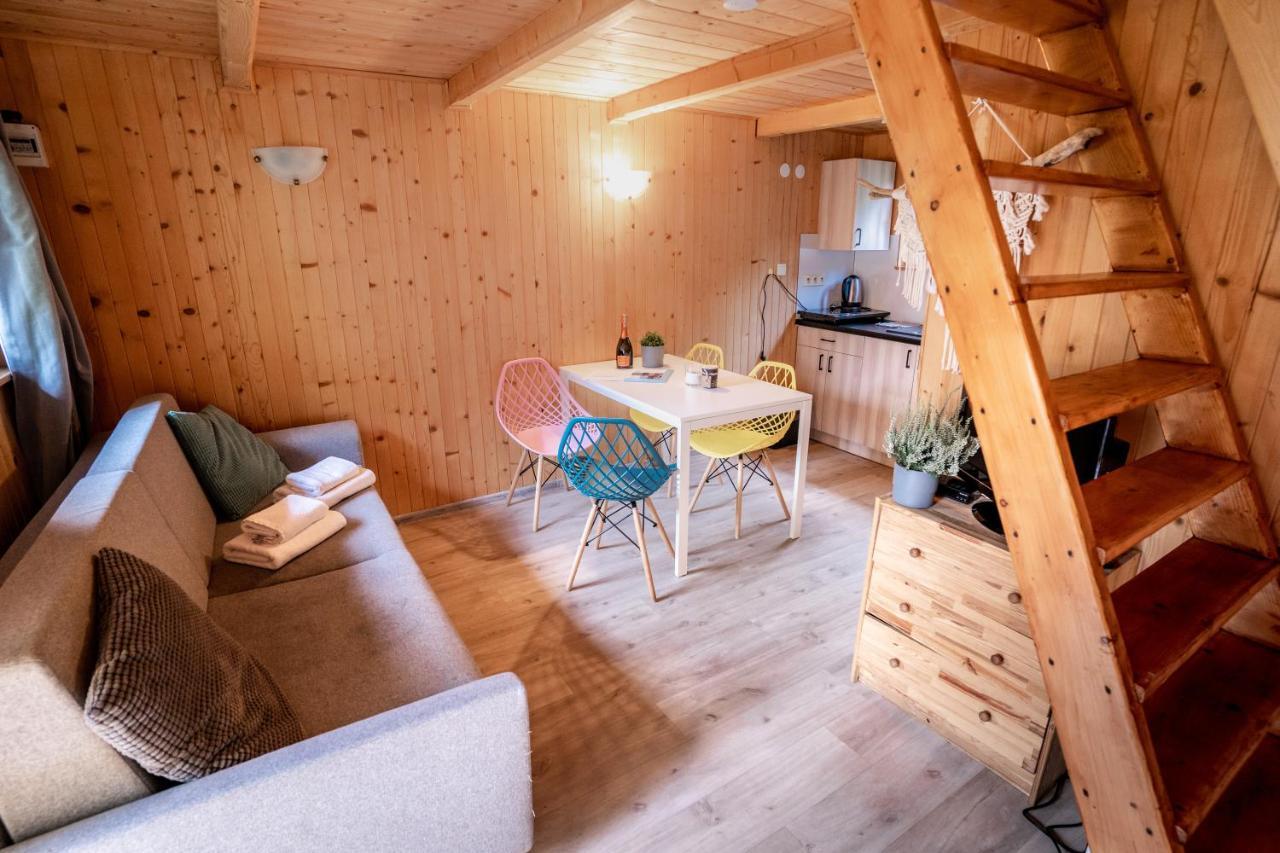Pod Cyprysami - Surf & Family Resort ياستارنيا المظهر الخارجي الصورة
