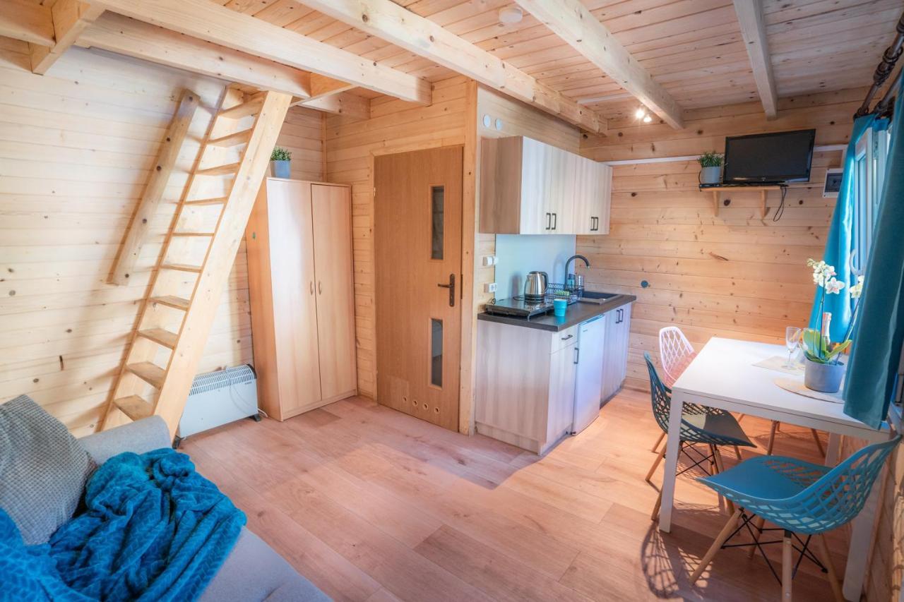 Pod Cyprysami - Surf & Family Resort ياستارنيا المظهر الخارجي الصورة