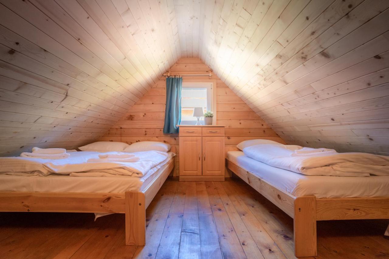 Pod Cyprysami - Surf & Family Resort ياستارنيا المظهر الخارجي الصورة